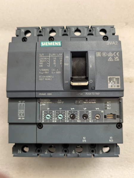 Siemens 3VA2 3VA2063-6HN42-0AA0 4 Marine Spare Part