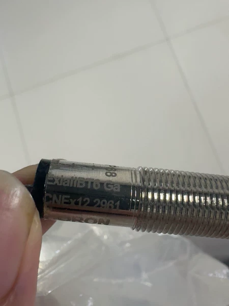 Pepperl Fuchs Sensor Model OBS4000-18GM60-E5-V