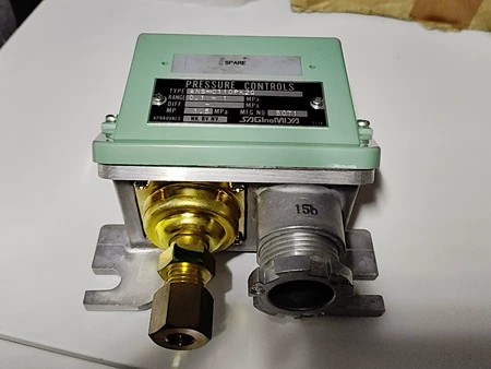 SAGINOMIYA Pressure Controller ANS-C110PK2Q
