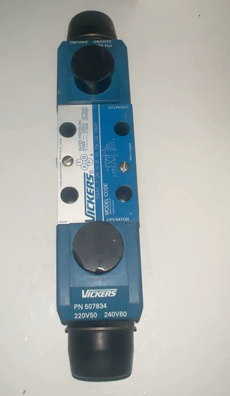 VICKERS Solenoid Valve Model DG4V 220V5