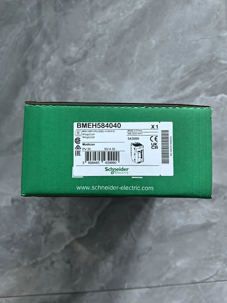 BMEH584040 Schneider Electric Module