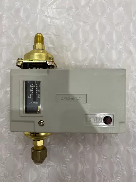 Switch Model :ONS-C106Q