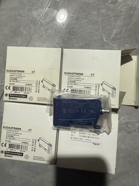 XUDA2PSMM8 Schneider Electric Sensor
