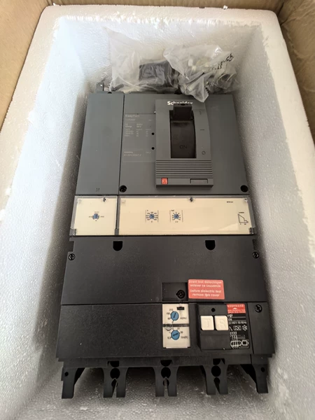 Schneider Electric CVS400F 4P400A Marine Spare Part
