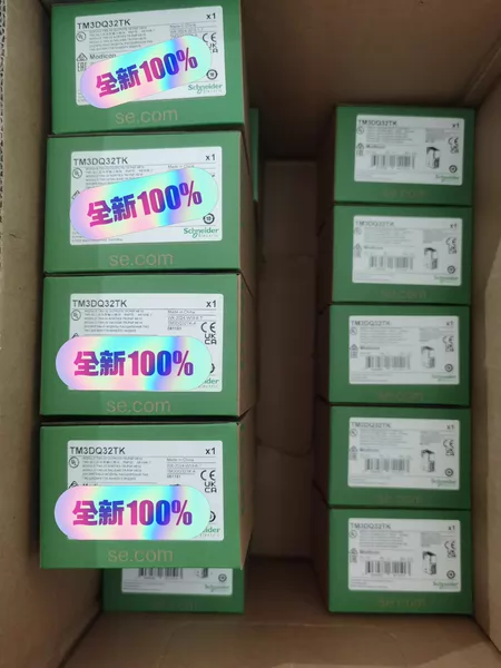Schneider Electric TM3 Module 32 PNP TM3DQ32TK
