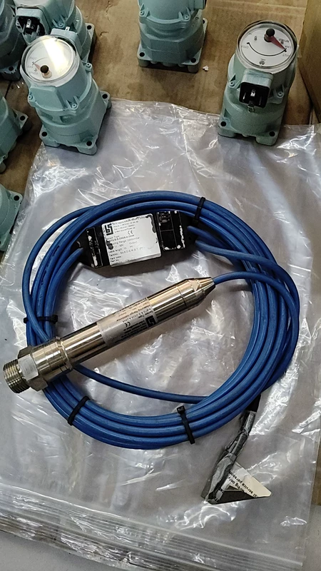 BESI Level Sensor 4-G72-S-S-DN25-4-254