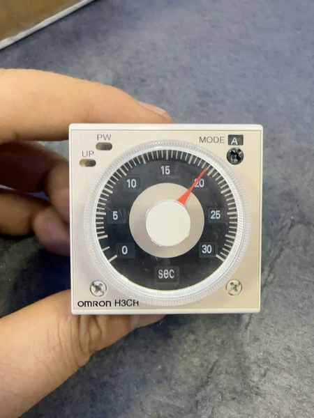 Omron H3CR-A H3CR-H8L LG2-AB H Electrical Automation Marine Spare Part