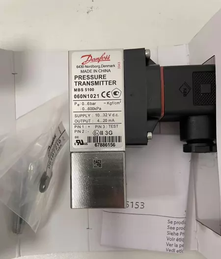 Danfoss Pressure Sensor 060N1270 0-40bar:15