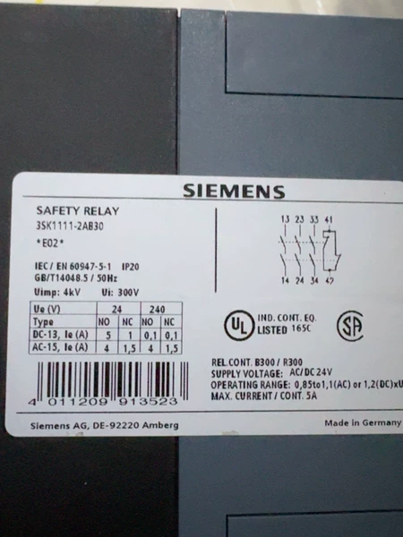 Siemens Safety Relay Model 3SK1111-2AB30