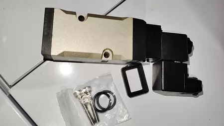 DKC DSN352S Solenoid Valve
