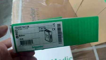 TSXDSY64T2K Schneider Electric Module