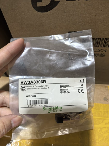 VW3A8306R Schneider Electric Modbus R RJ45 Marine Spare Part