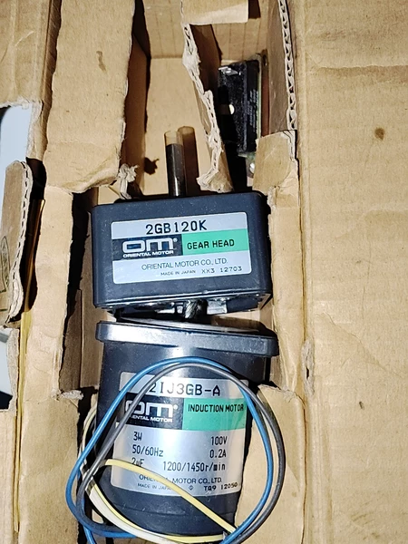 Motor OM 2GB120K +2IJ3GB-A