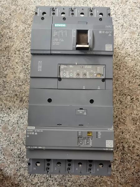 Siemens 3VA2 3VA2340-5HN42-0AA0 4 Marine Spare Part