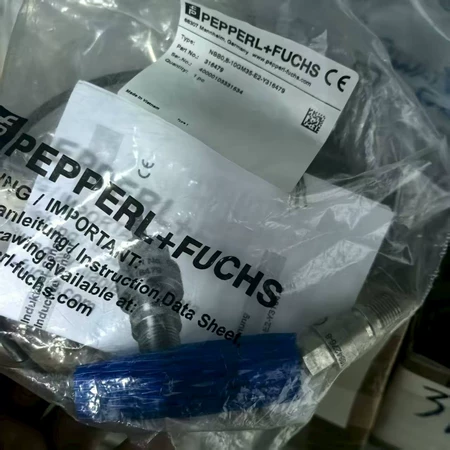 Pepperl Fuchs PEPPERL+FUCHS Proximity Switch Model NBB0.8