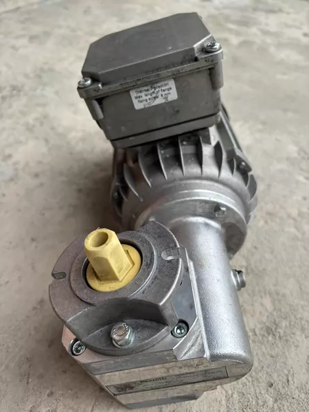 Rexroth Motor Model 3842547