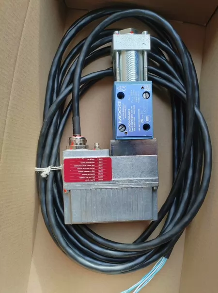 MOOG Proportional Valve D636-386-0001