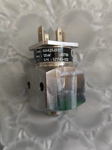 Trafag Pressure Sensor 8264.25.2510