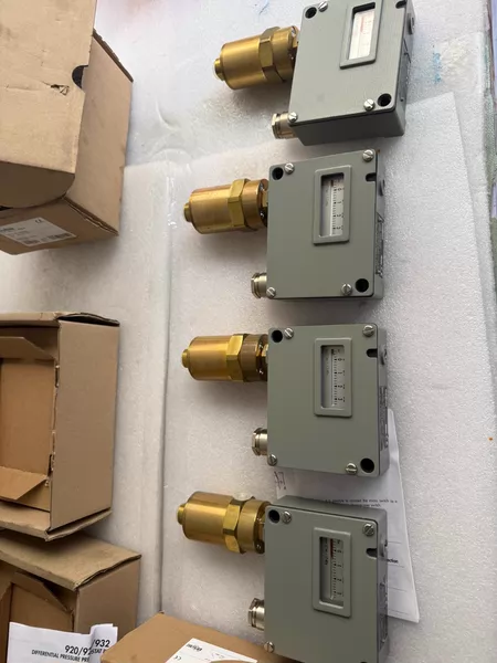 Trafag Pressure Switch