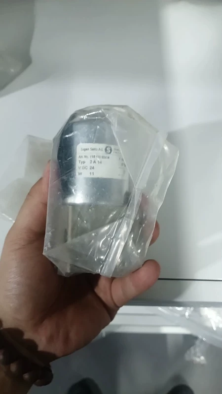 Eugen Seitz AG Solenoid Valve Model 2A14 24V D