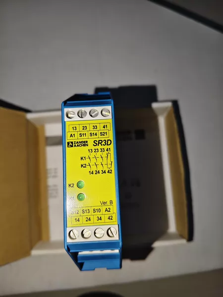 ZANDER AACHEN SR3D Safety Relay Model SR3D