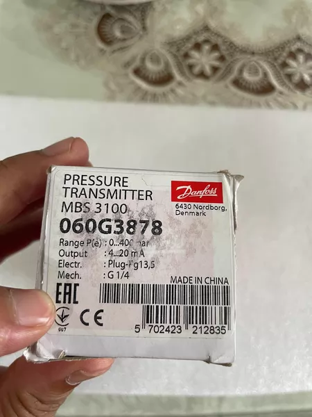 Danfoss Pressure MBS 3100 060G3878 0-40 Sensor Switch Marine Spare Part