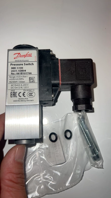 Danfoss Pressure Switch Danfoss MBC5100 061B101