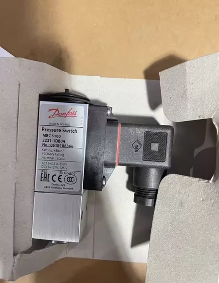 Danfoss MBC5100 061B106366 Pressure Switch