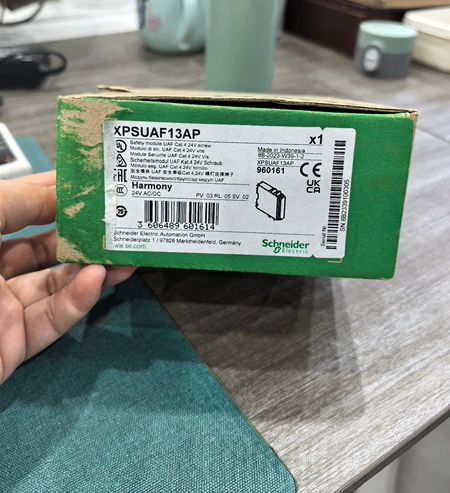 XPSUAF13AP Schneider Electric Safety Relay