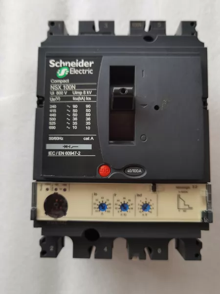 Schneider Electric NSX100N 3P100A 15 MIC2. Marine Spare Part