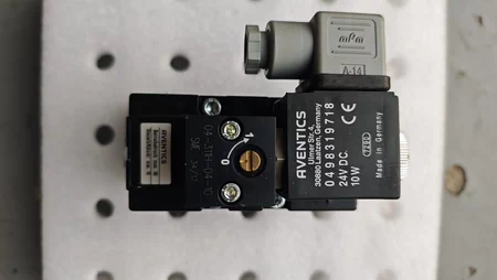 aventics Rexroth Single Cylinder Start Solenoid Valve r40406