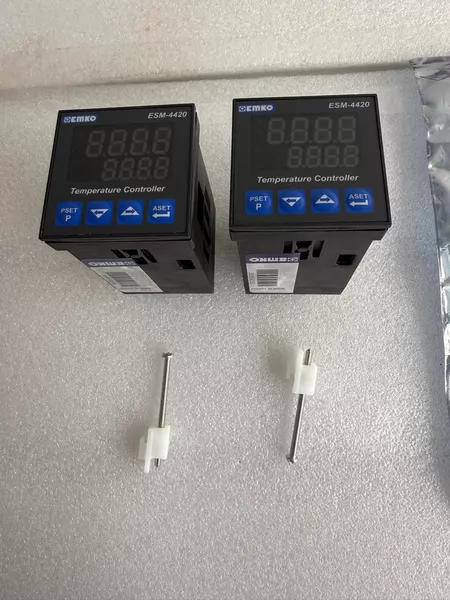 EMKO ESM-4420 Temperature Controller Model