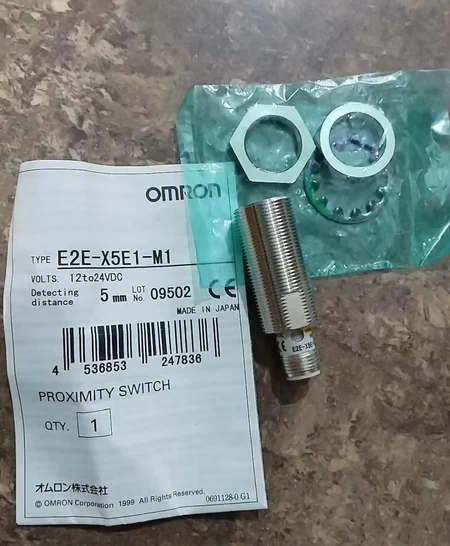 Omron Proximity Switch E2E-X5E1-M1 12-24V