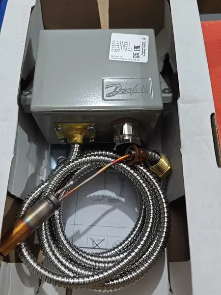 Danfoss Temperature Switch 060L310466 KPS79