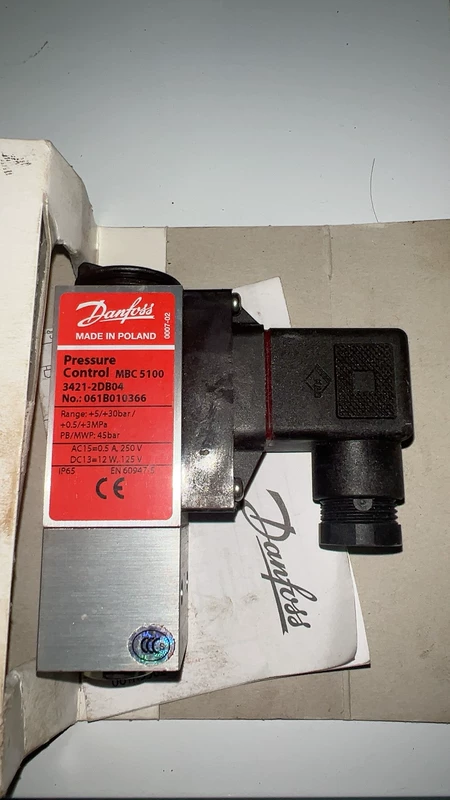 Danfoss Pressure Switch MBC5100 061B01