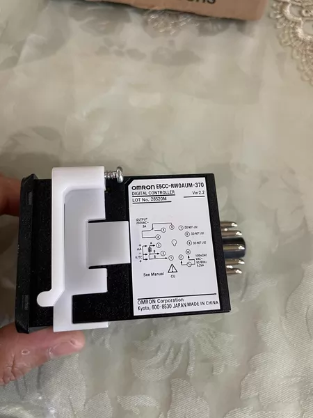 Omron Temperature Controller E5CC-RWOAUM-370