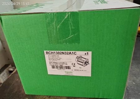 BCH1302N32A1C Schneider Electric Servo Motor