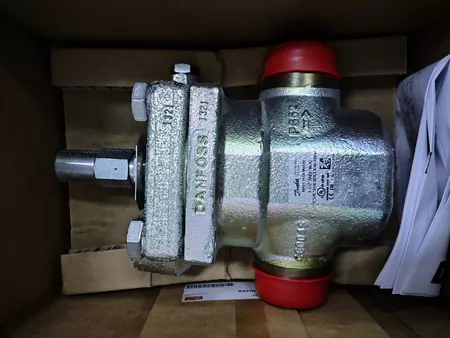 Danfoss Solenoid Valve ICS40 Model 027H4020 027