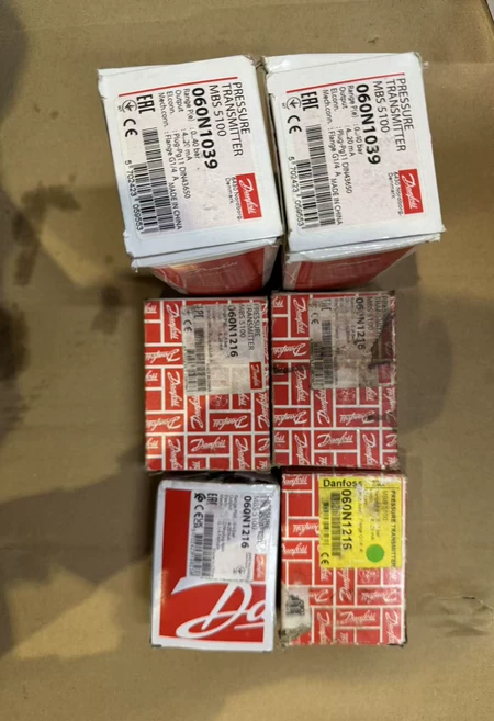 Danfoss Pressure Sensor Model MBS5100 Model