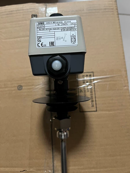 JUMO Temperature Switch ATH-70