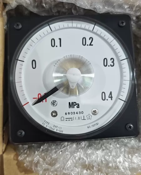 DVF-11 Pressure Gauge Tachometer