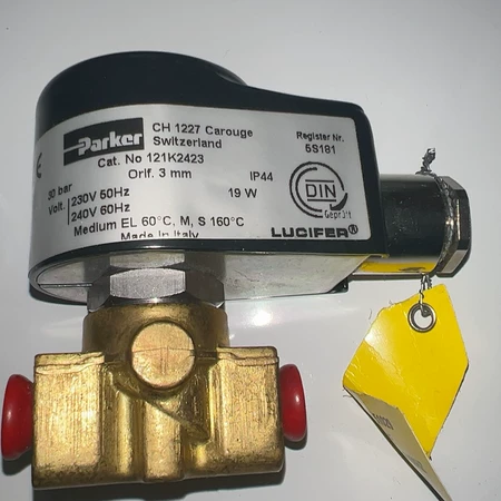 Parker Solenoid Valve 121K2423