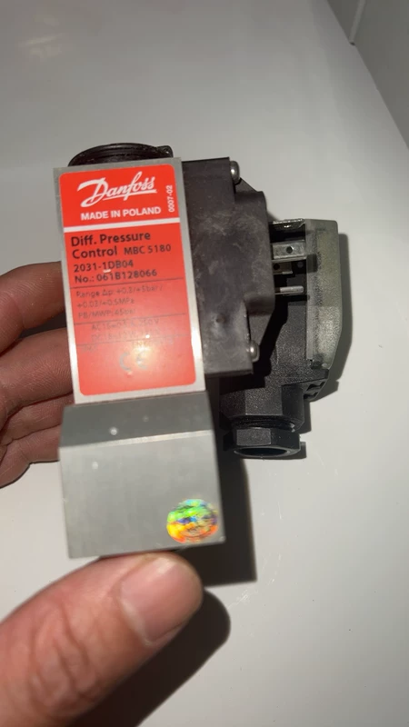 Danfoss Pressure Switch Danfoss MBC5180 061B128
