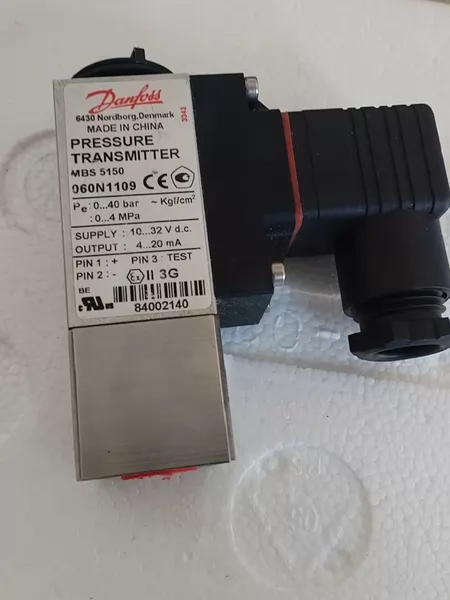 Danfoss Pressure Sensor 060N1109