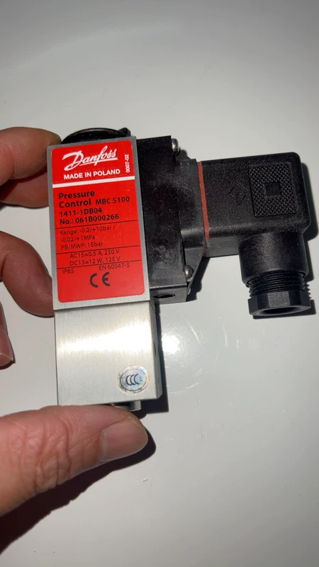 Danfoss Pressure Switch Danfoss MBC5100 061B000