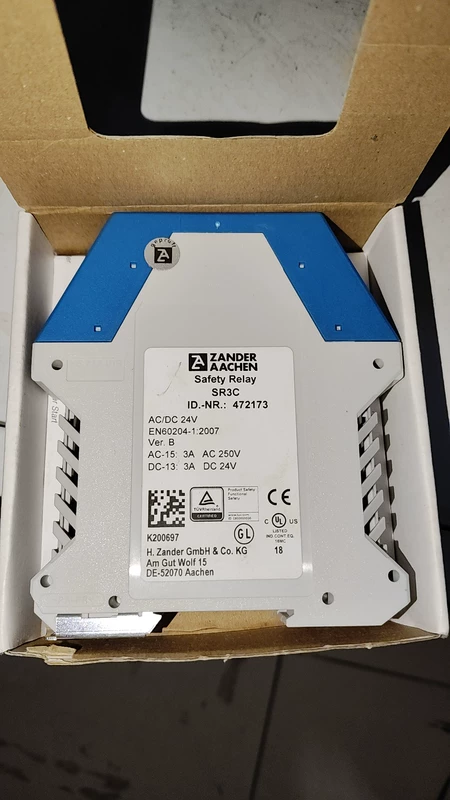 ZANDER AACHEN SR3C Safety Relay Model 472