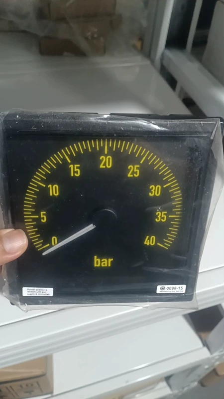 DEIF Pressure Gauge XL144 Model XL144