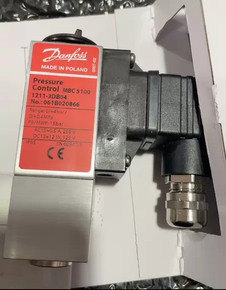 Danfoss Pressure Switch MBC5100 1211-3DB04